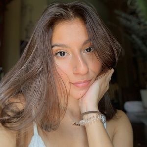Meet your Posher, Dayna